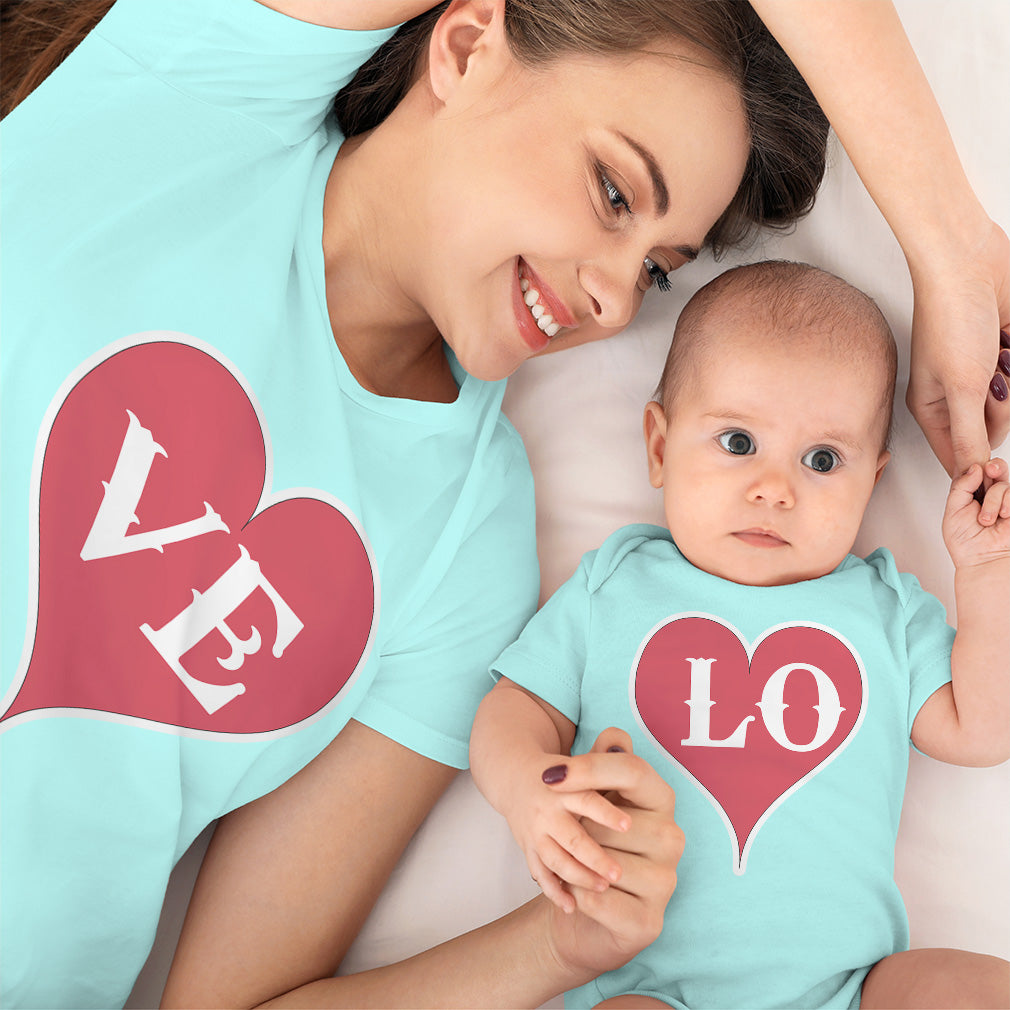 Mom and infant fashion matching outfits